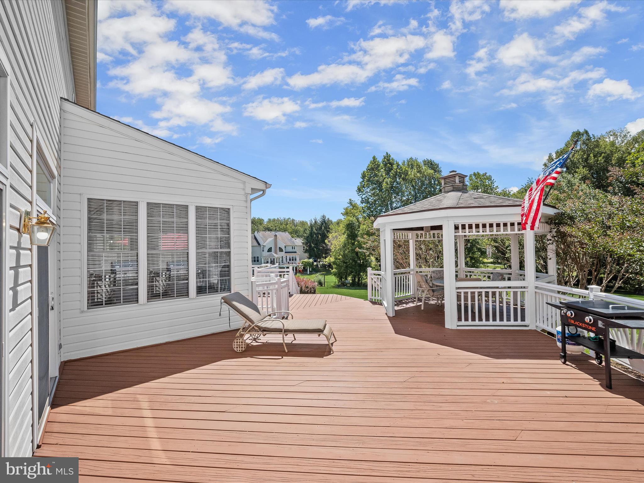 SPRING MEADOWS - Residential