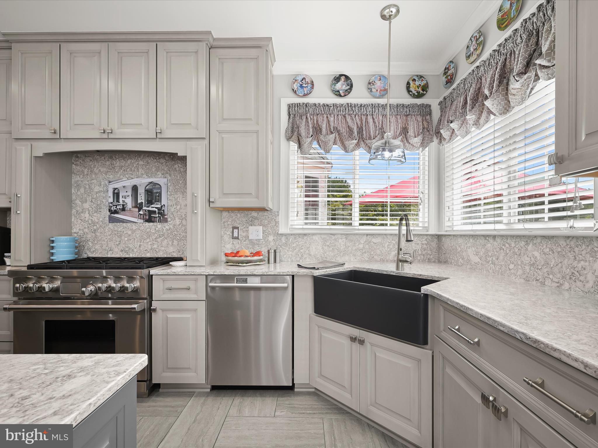 SPRING MEADOWS - Residential