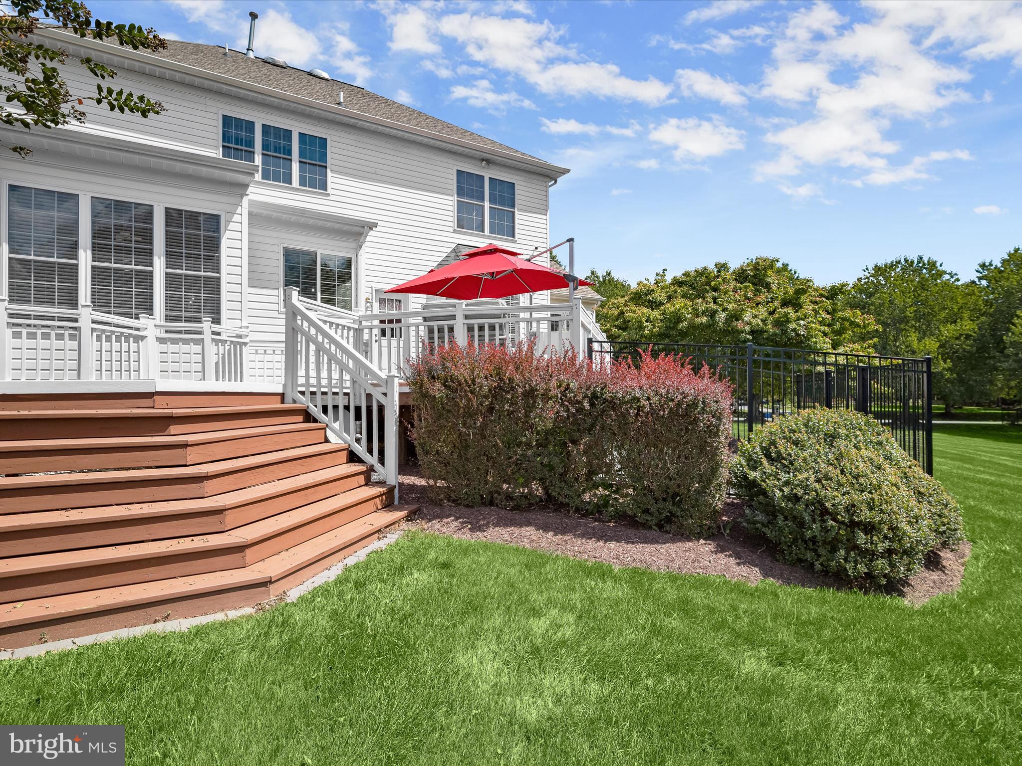 SPRING MEADOWS - Residential