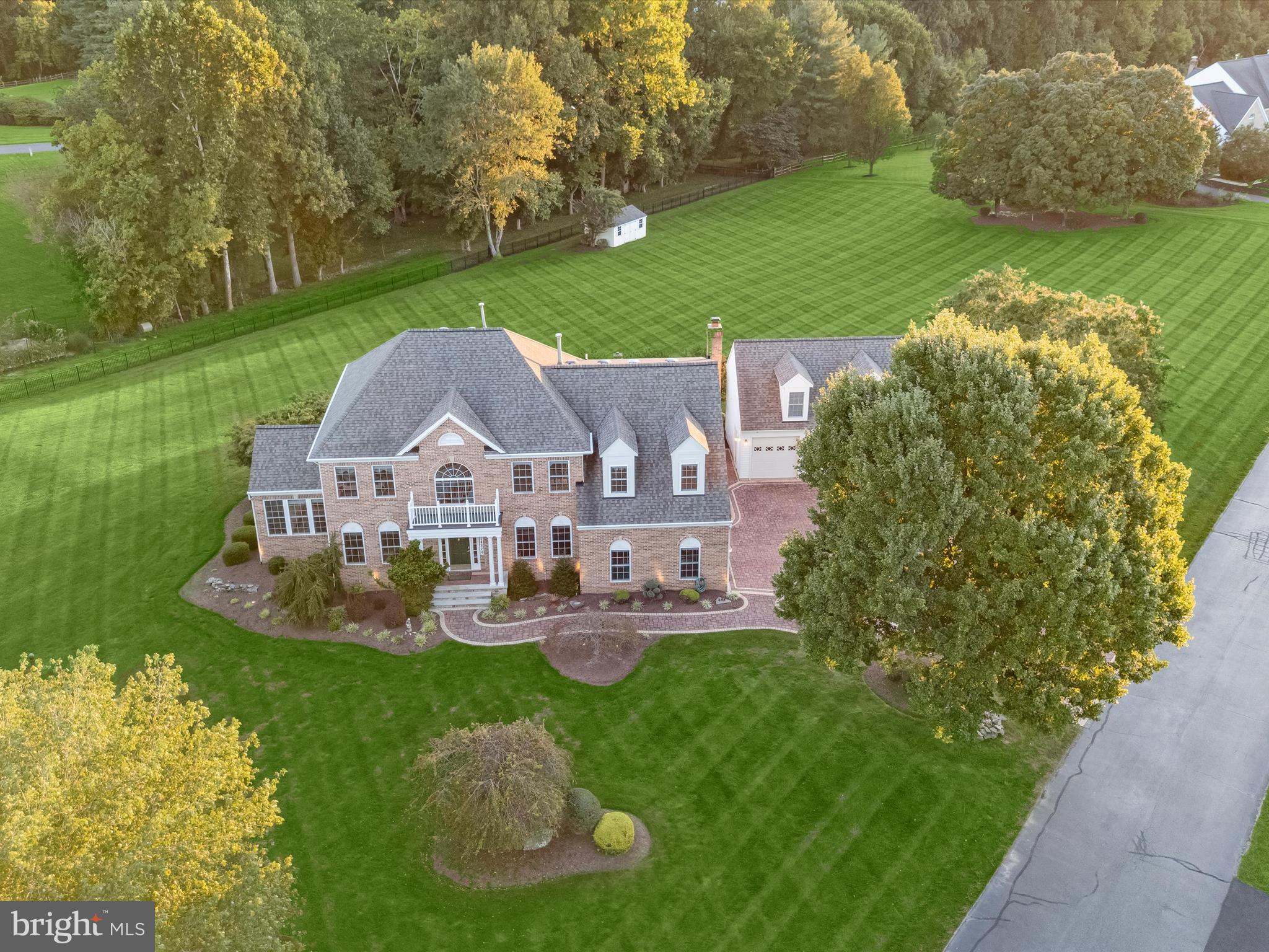 SPRING MEADOWS - Residential