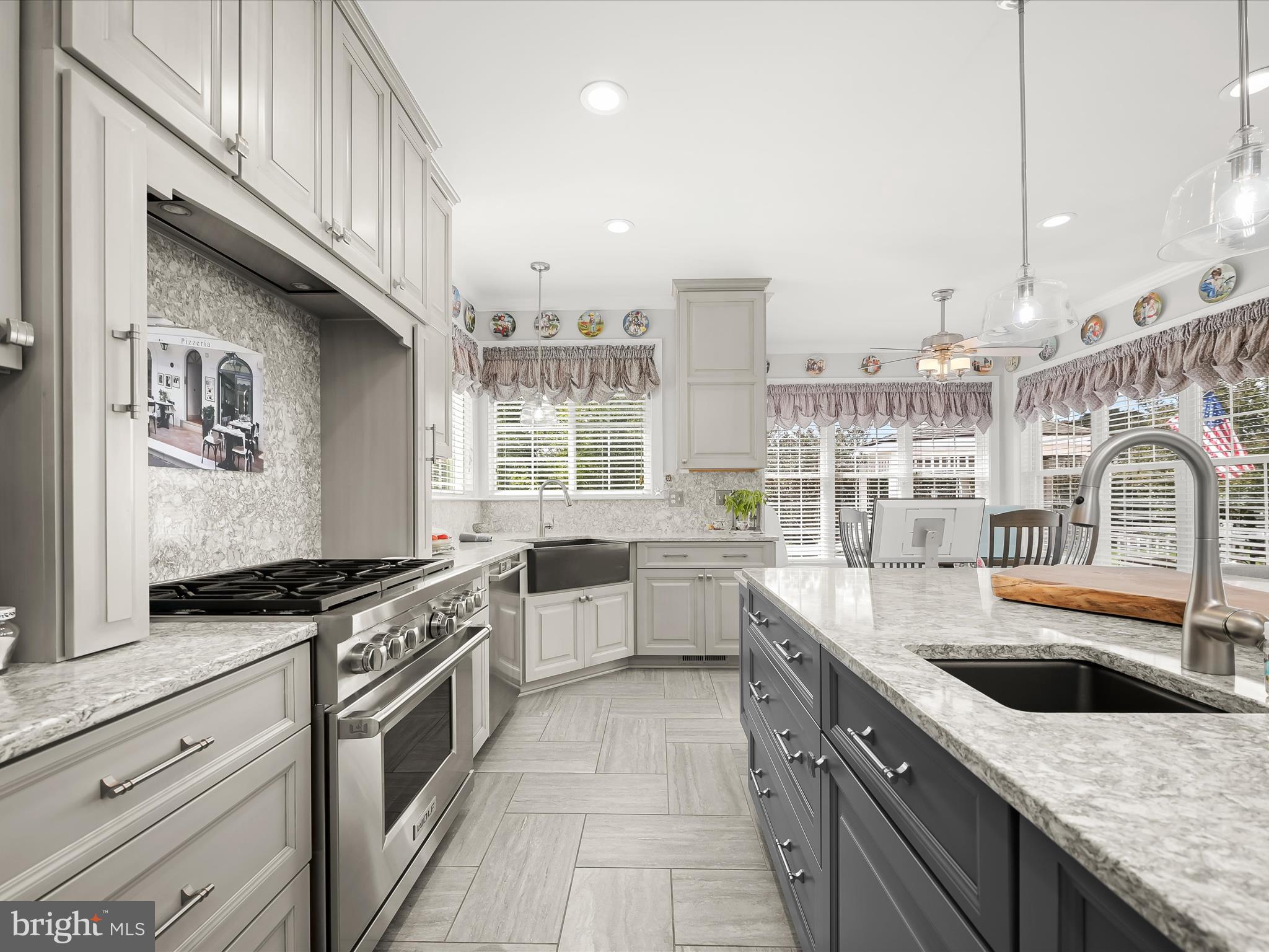 SPRING MEADOWS - Residential