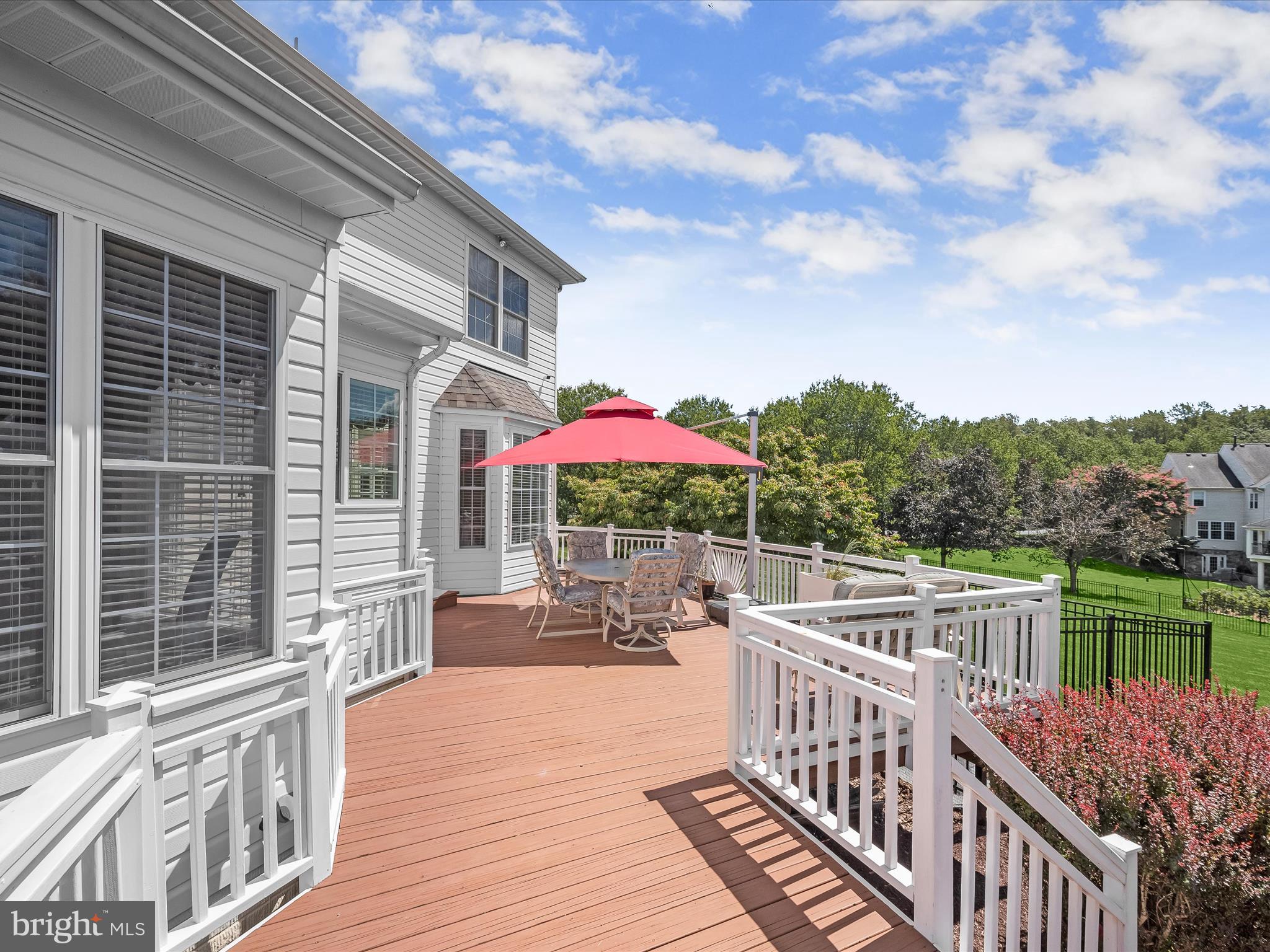 SPRING MEADOWS - Residential