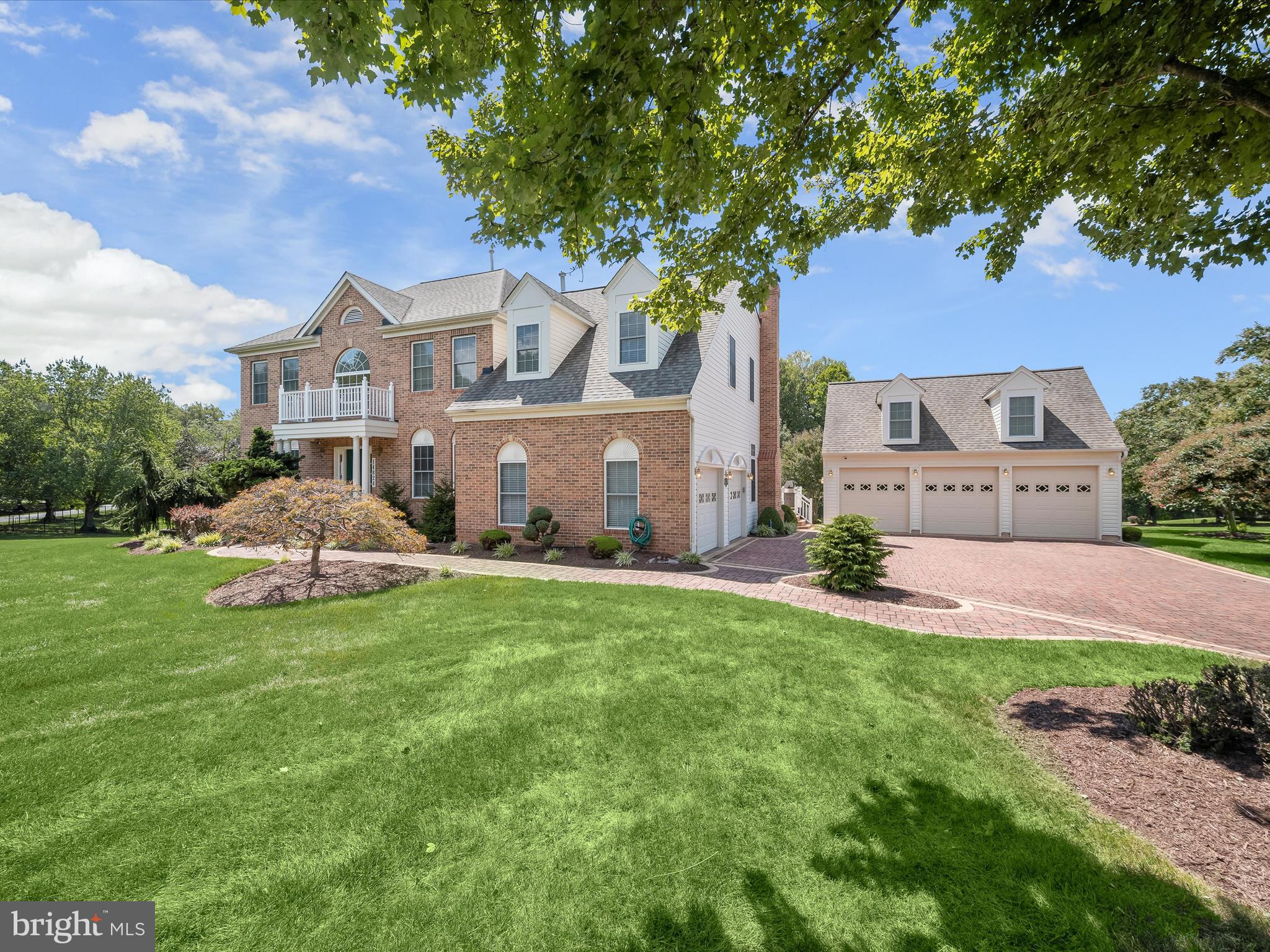 SPRING MEADOWS - Residential