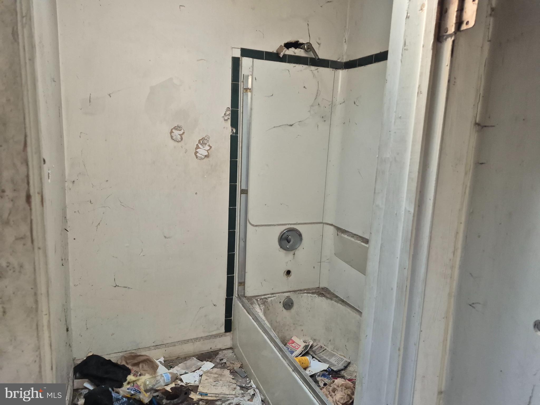 SHIPLEY HILL - Residential