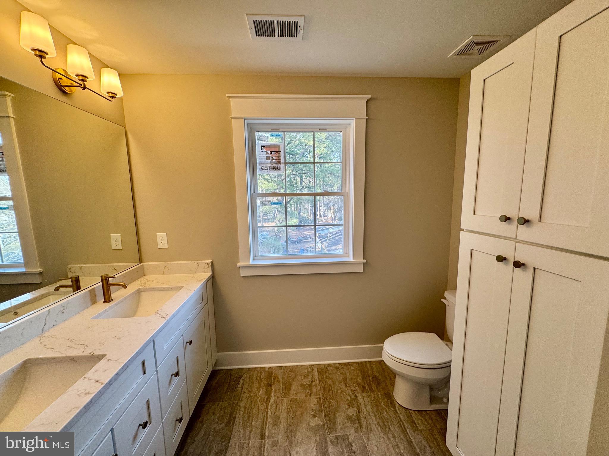 KENT ISLAND ESTATES - Residential