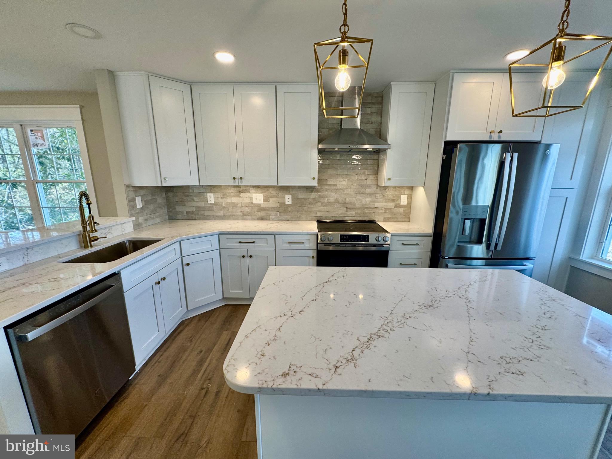 KENT ISLAND ESTATES - Residential