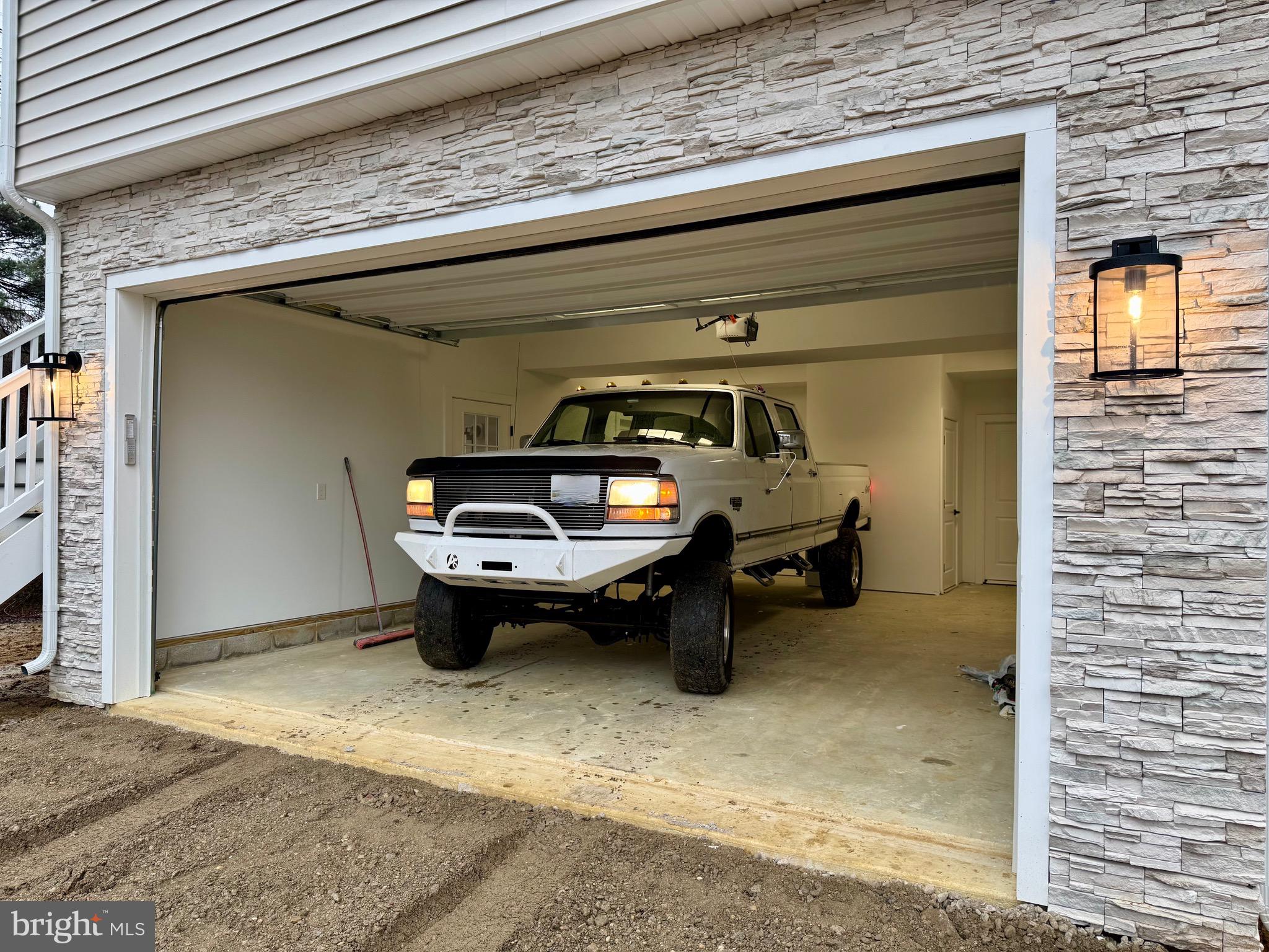 KENT ISLAND ESTATES - Residential