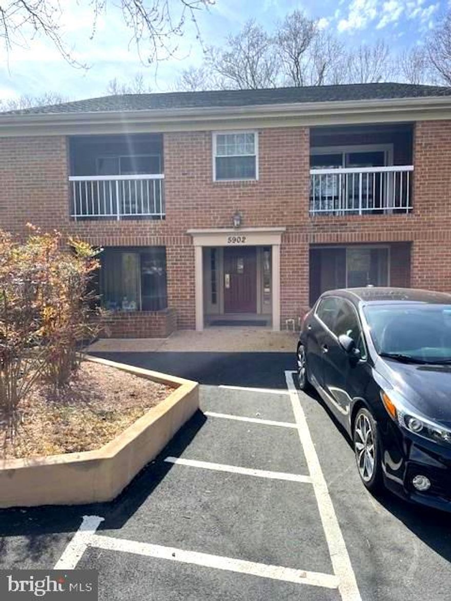 Large 2/3(den)bedroom-2 full baths condo at Burke Cove Condos--Upper level unit with corner fireplace** SOLD FULLY FURNISHED* unit --updated appliances & cabinets in the kitchen/both updated baths*den off living room can be an office or bedroom*one reserved parking place and additional parking available*Great investment for college students (near George Mason Univ)* close to shopping/VRE Burke Station within 2 miles.