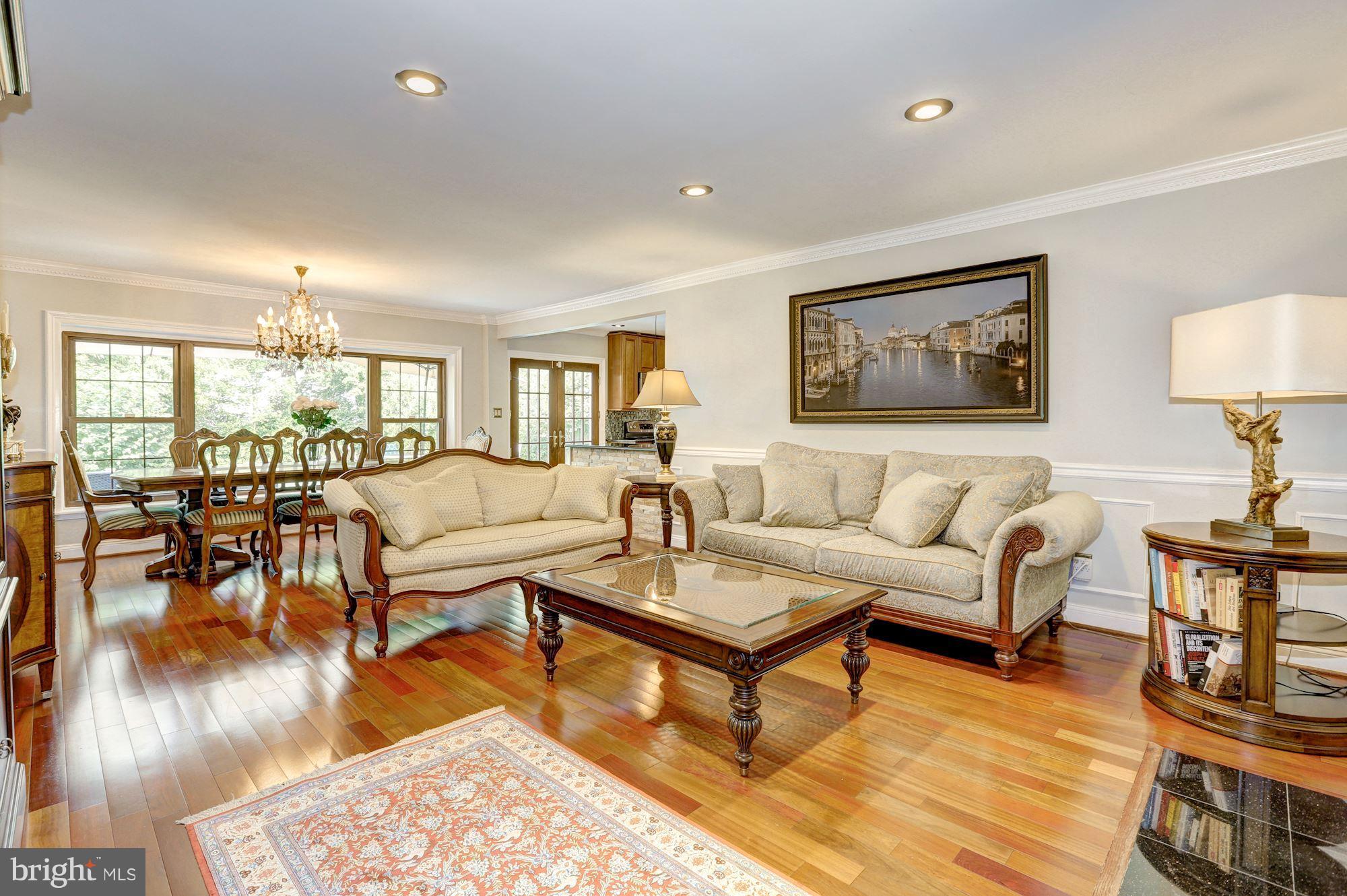 ROCK CREEK KNOLLS - Residential Lease