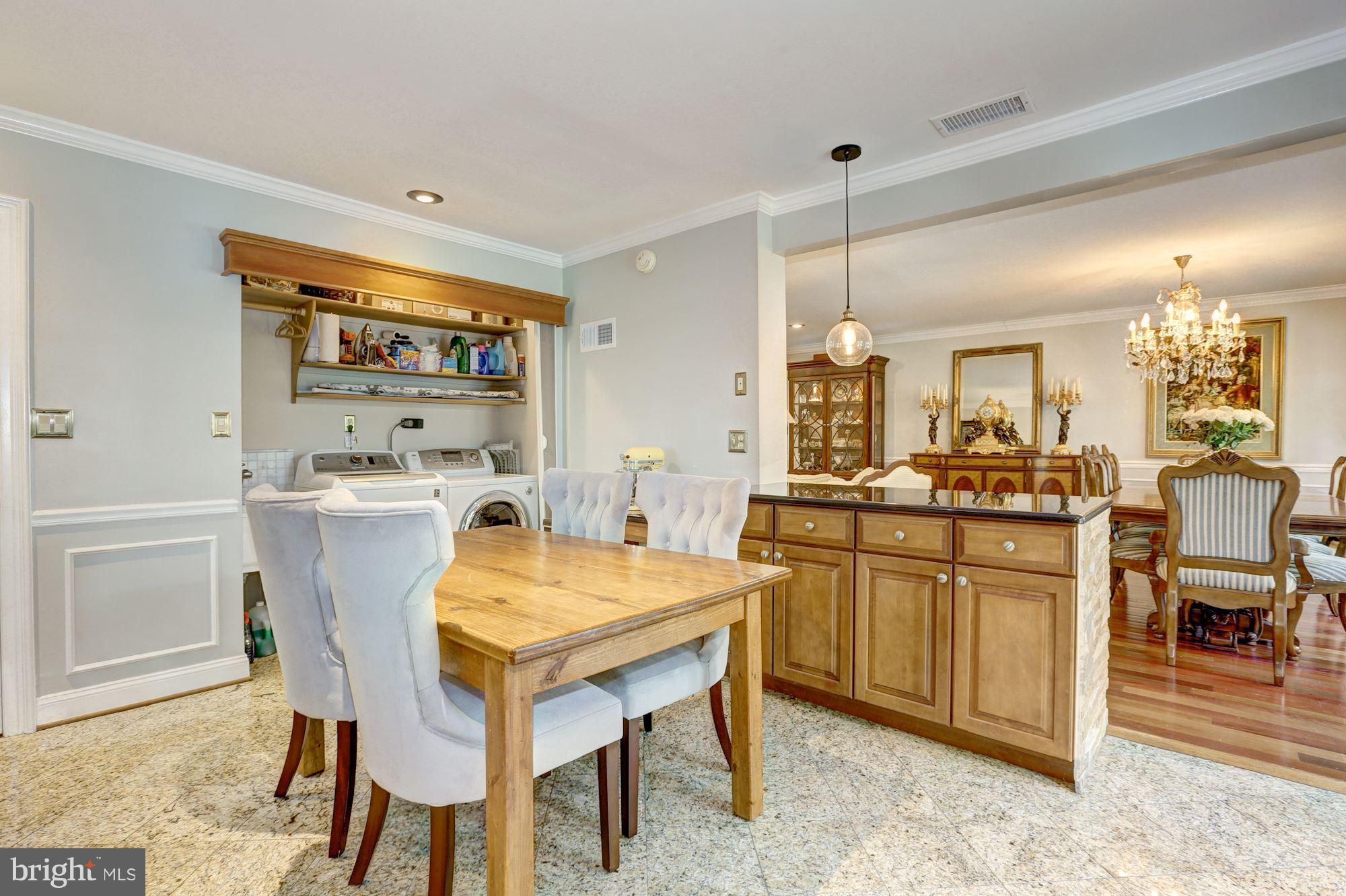 ROCK CREEK KNOLLS - Residential Lease