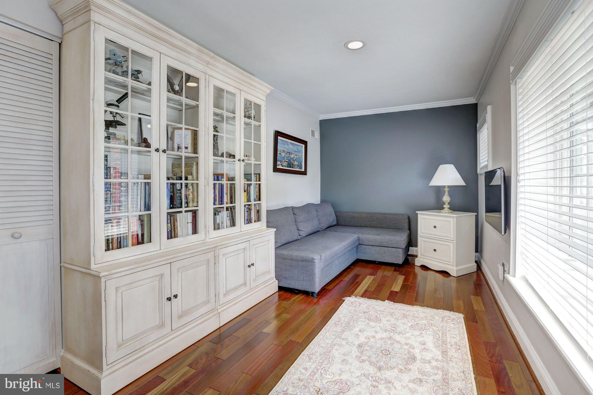 ROCK CREEK KNOLLS - Residential Lease