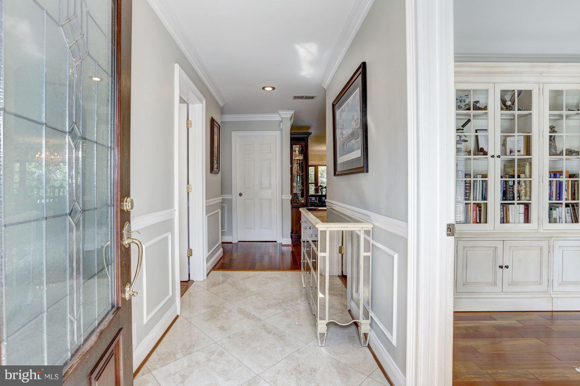 ROCK CREEK KNOLLS - Residential Lease