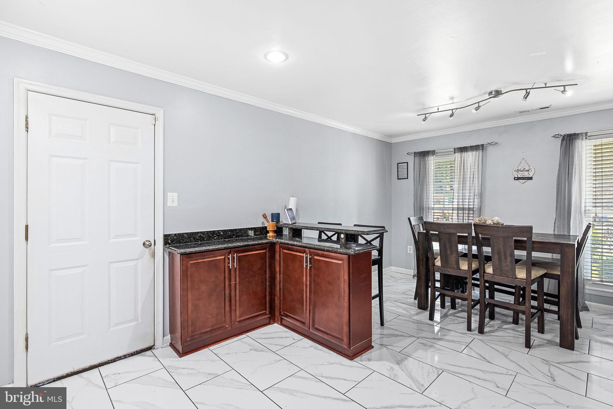 DALE CITY - Residential