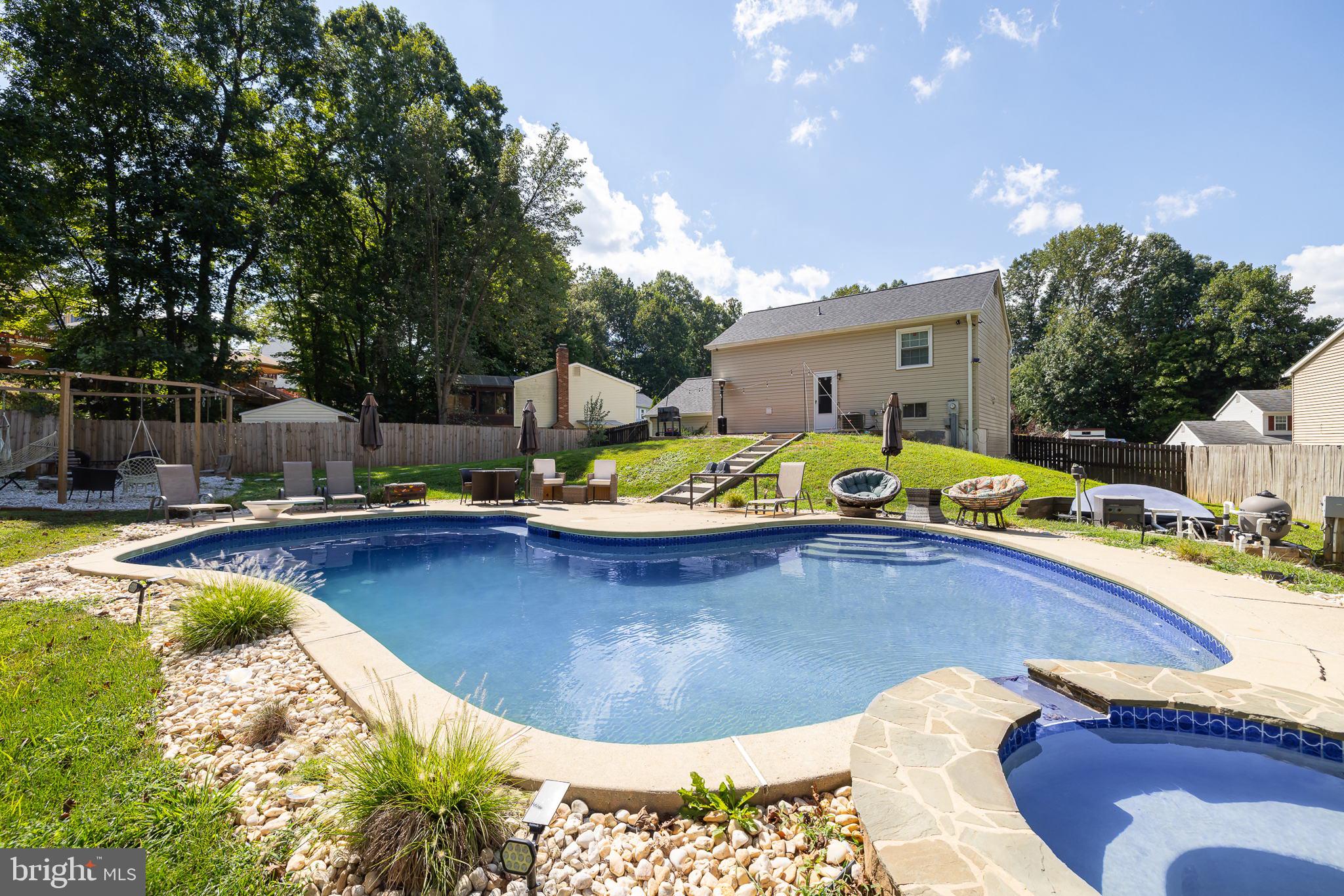 DALE CITY - Residential