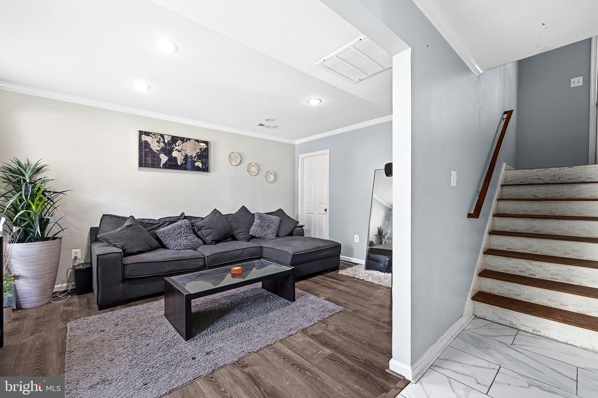 DALE CITY - Residential