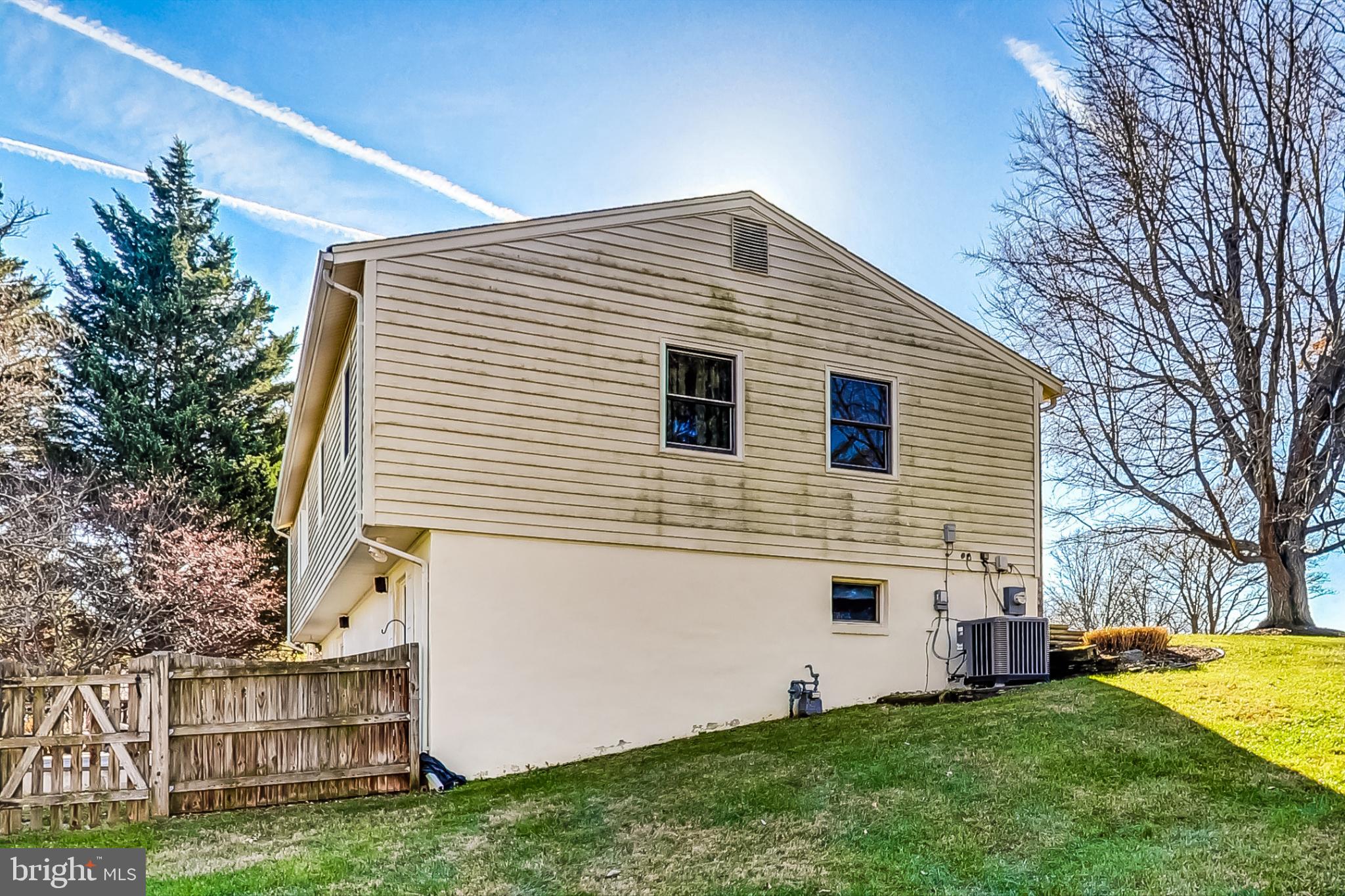 MILL CRK TOWNE EAST - Residential Lease