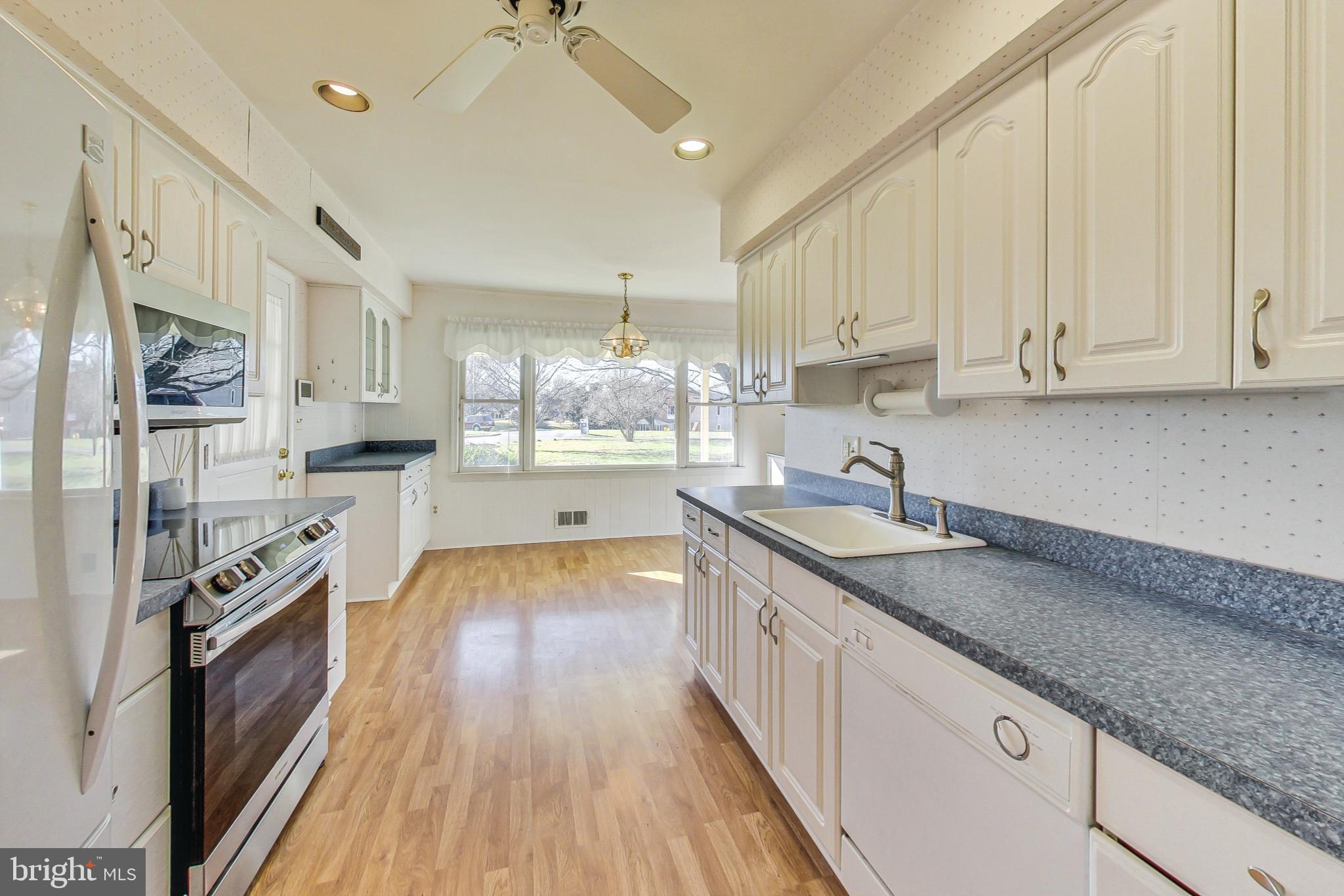 MILL CRK TOWNE EAST - Residential Lease