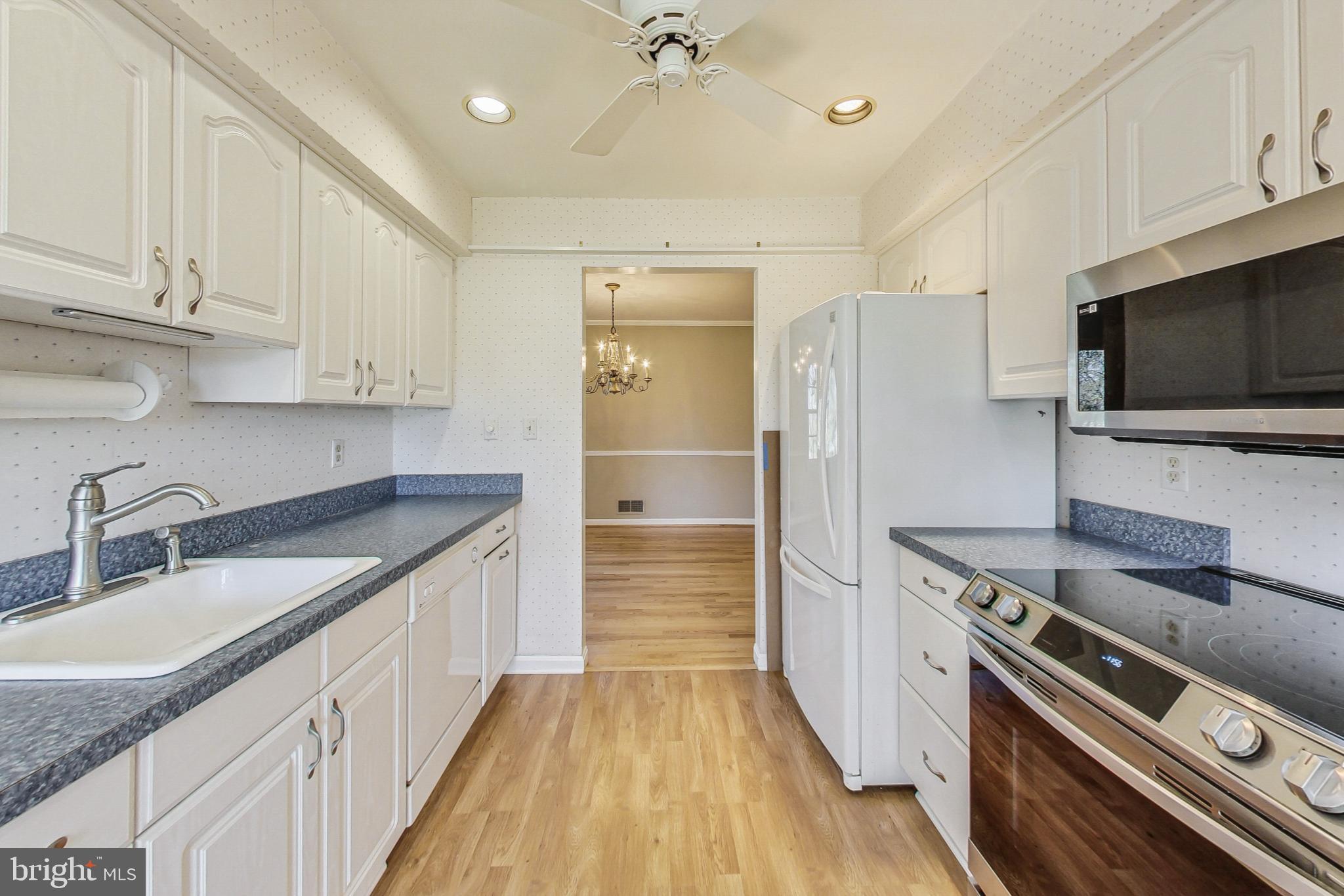 MILL CRK TOWNE EAST - Residential Lease