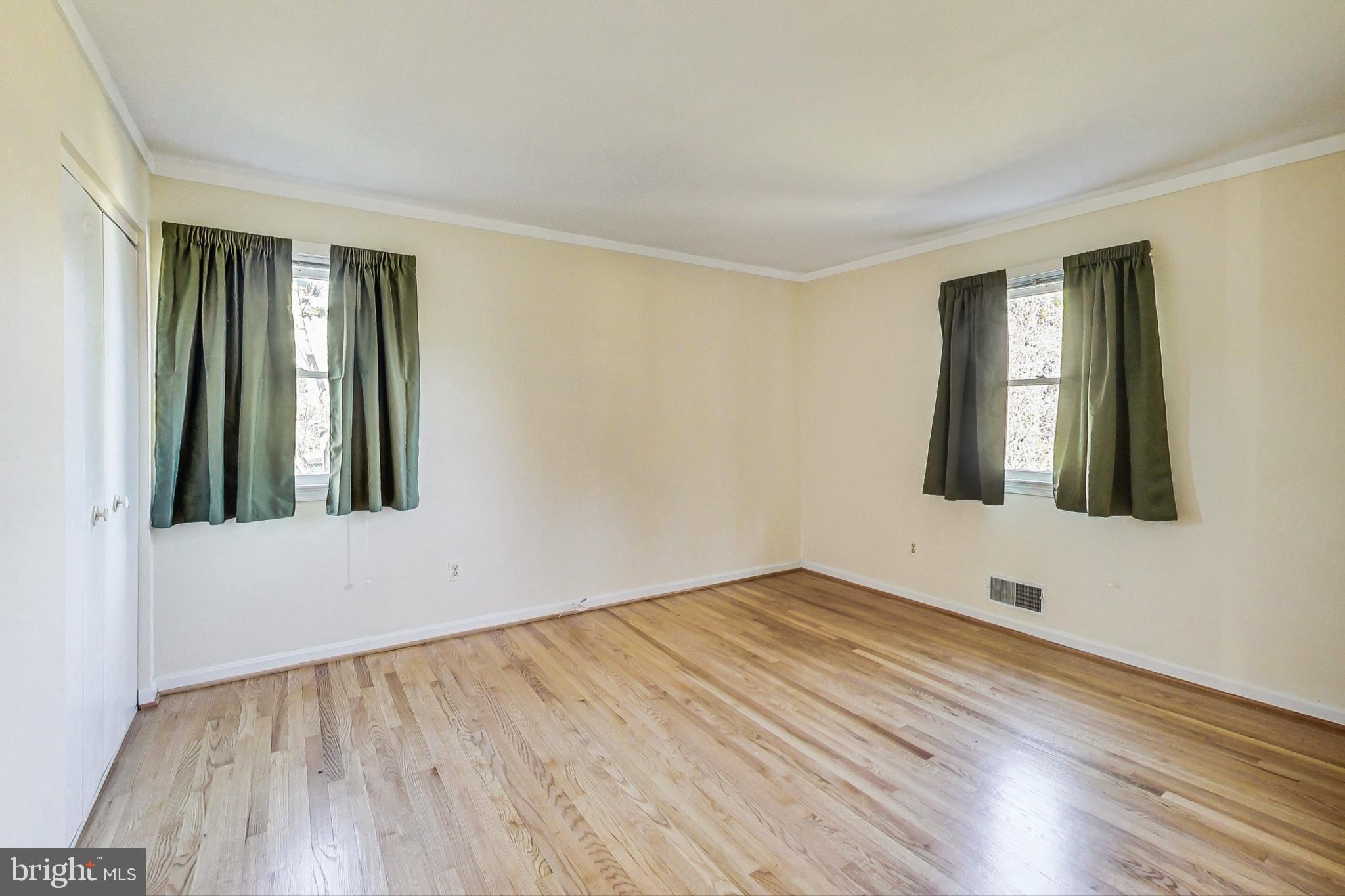 MILL CRK TOWNE EAST - Residential Lease