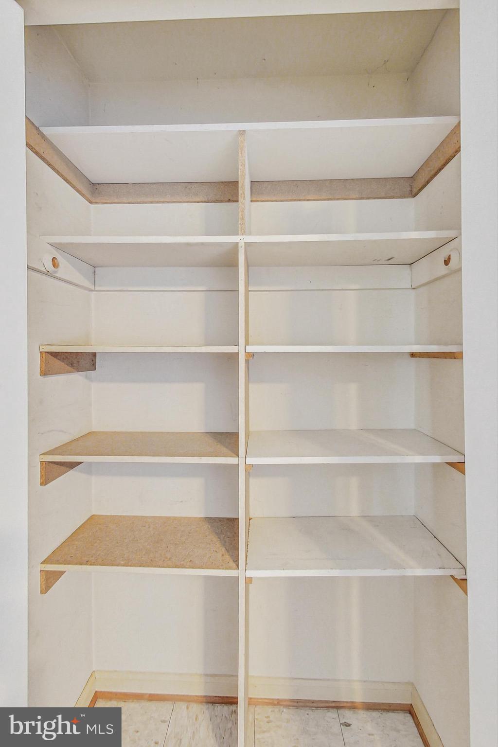 MILL CRK TOWNE EAST - Residential Lease