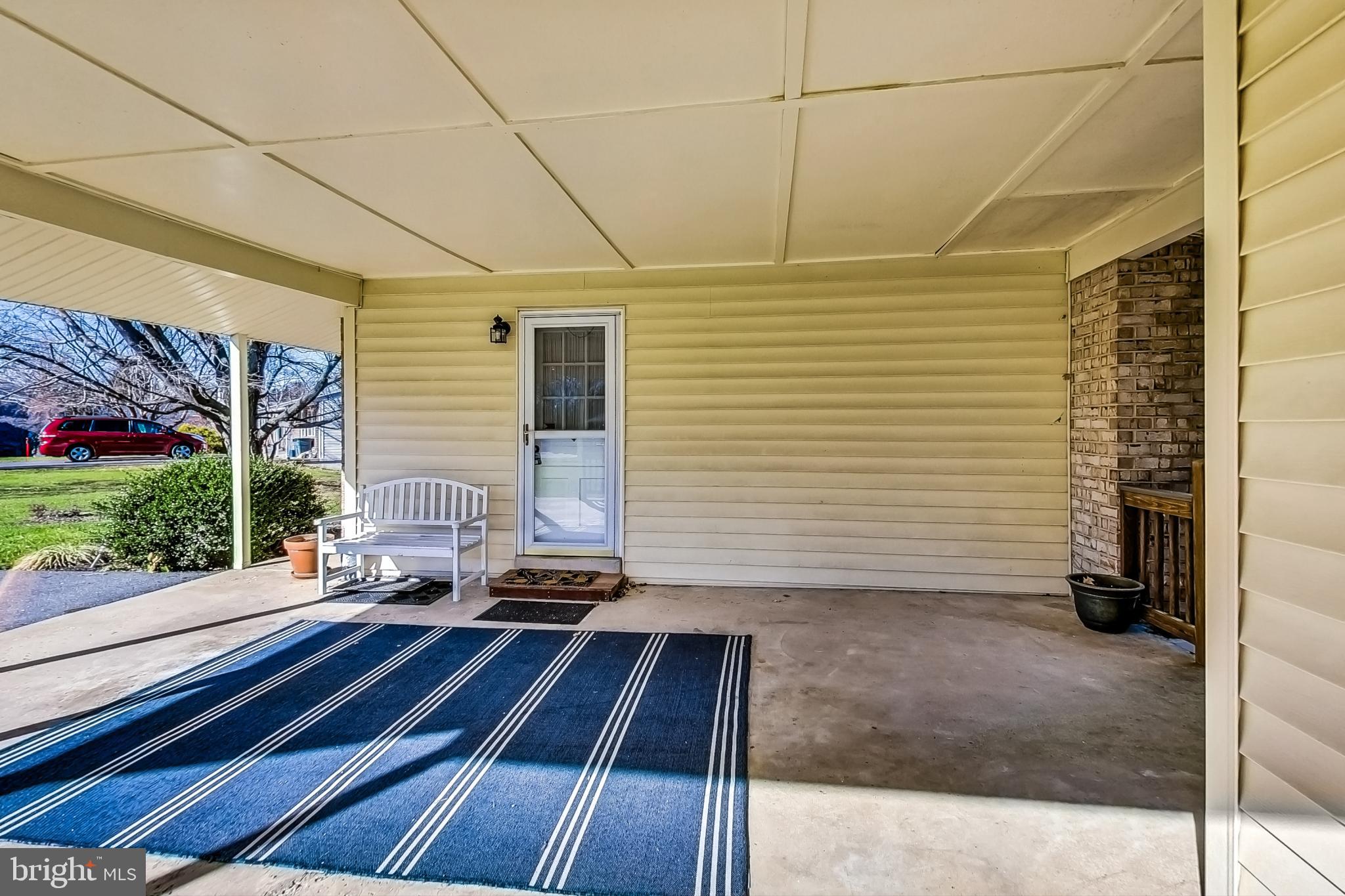 MILL CRK TOWNE EAST - Residential Lease