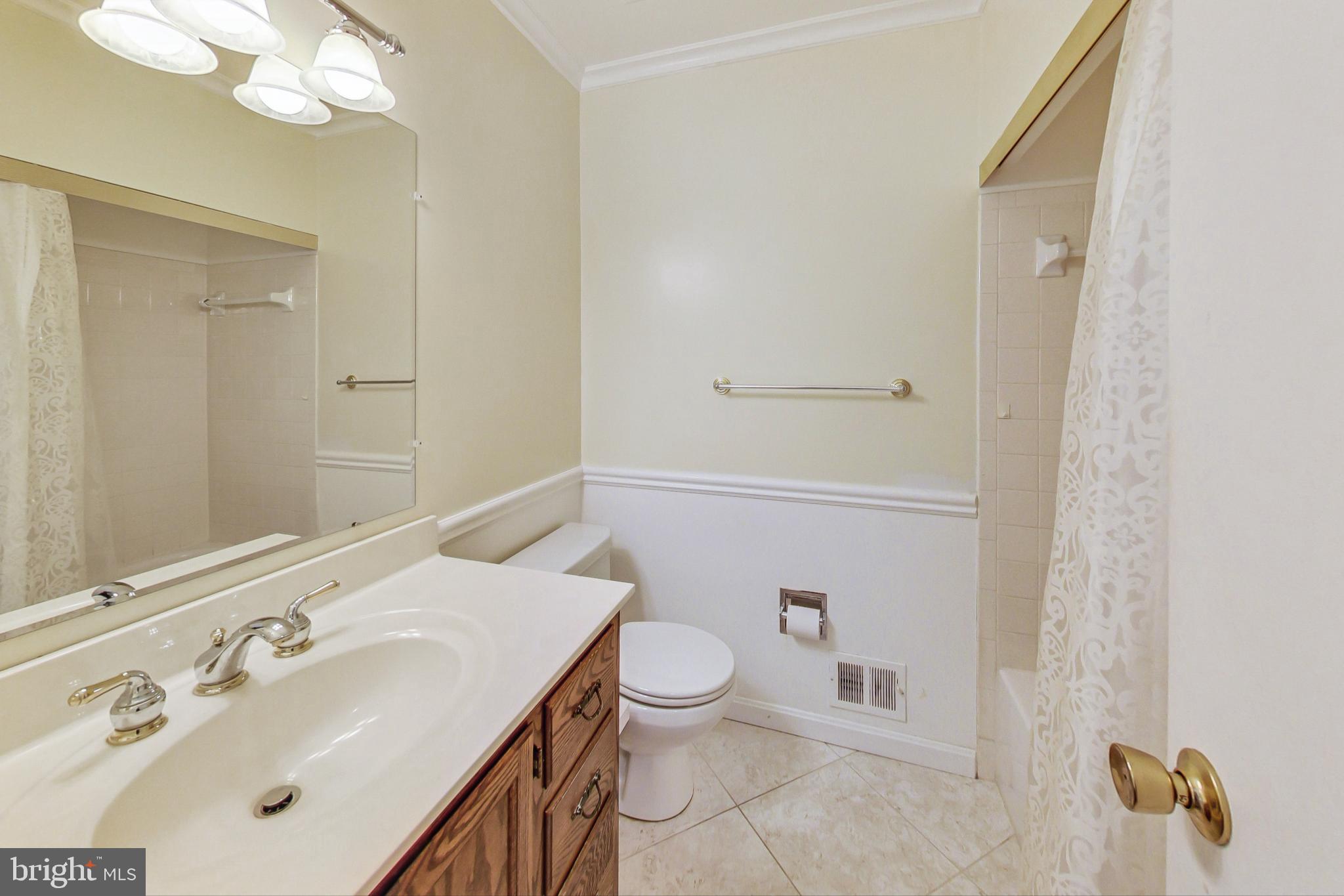 MILL CRK TOWNE EAST - Residential Lease