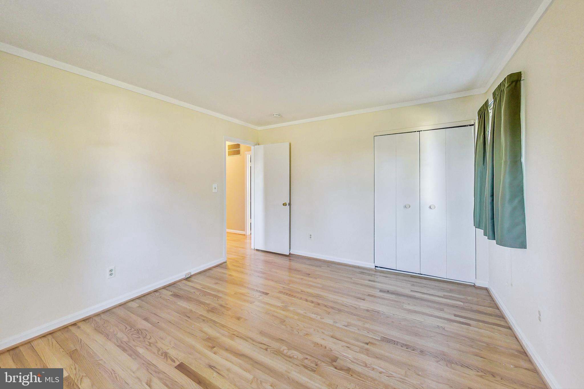 MILL CRK TOWNE EAST - Residential Lease