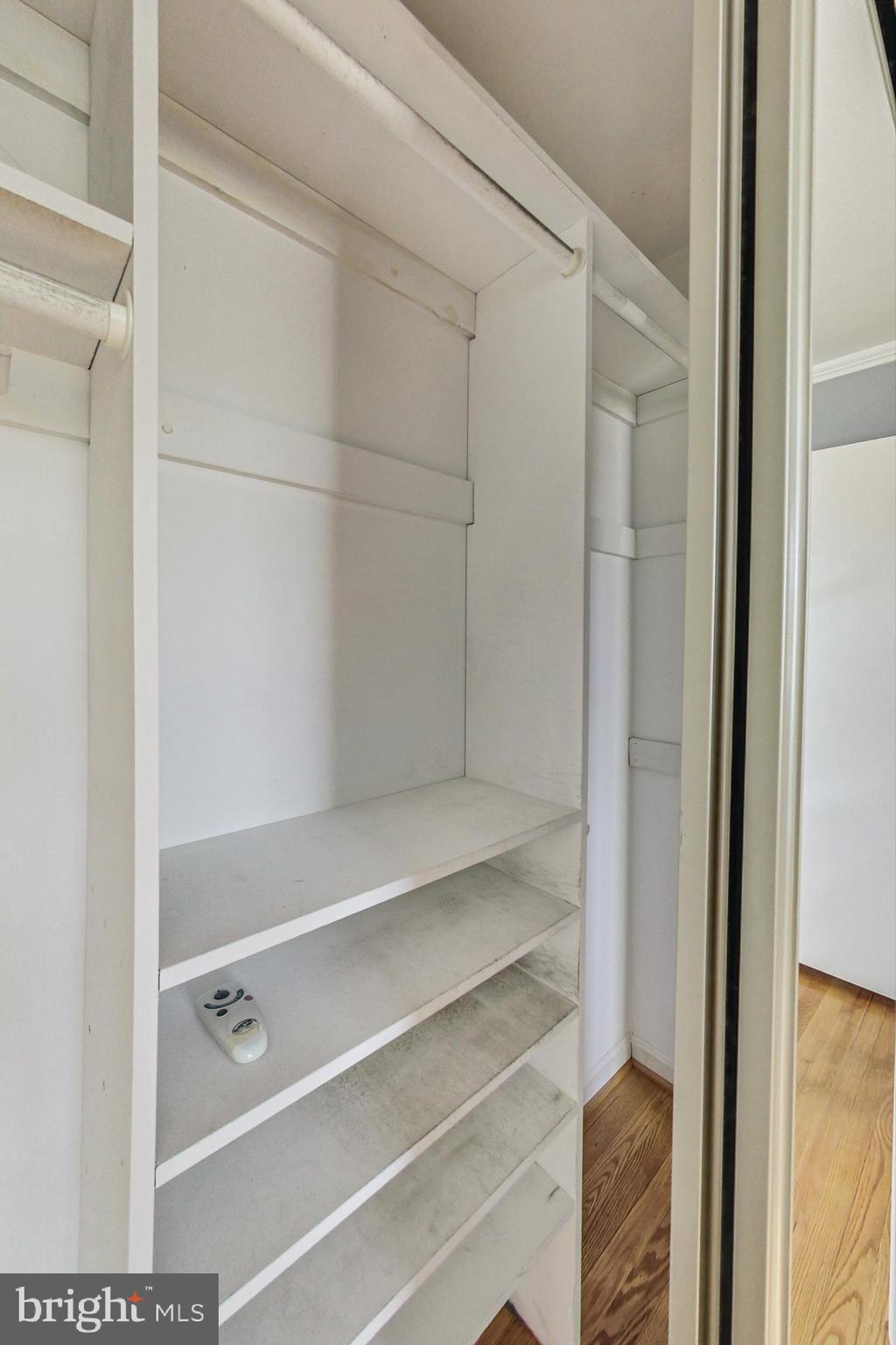 MILL CRK TOWNE EAST - Residential Lease