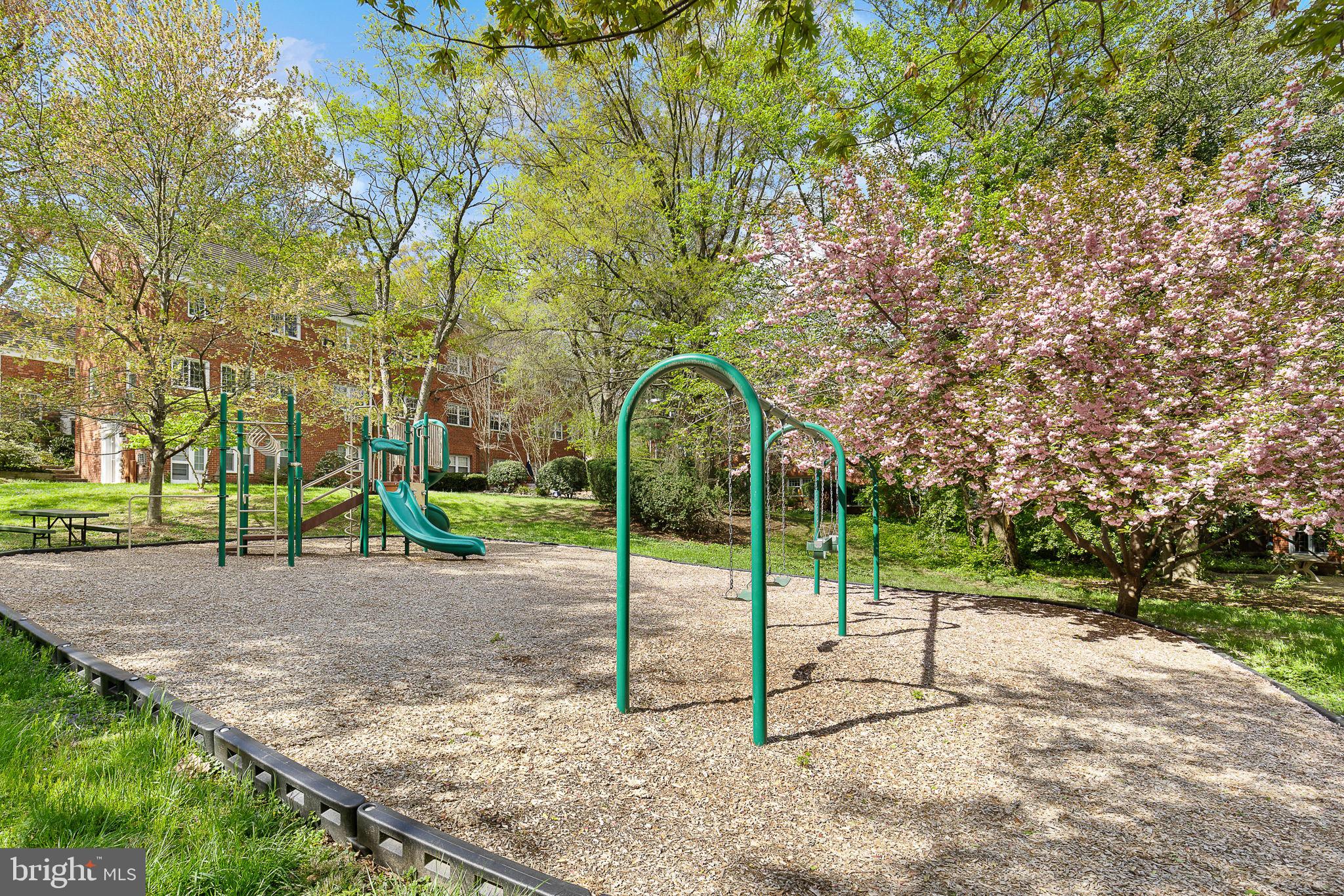 PARKFAIRFAX - Residential