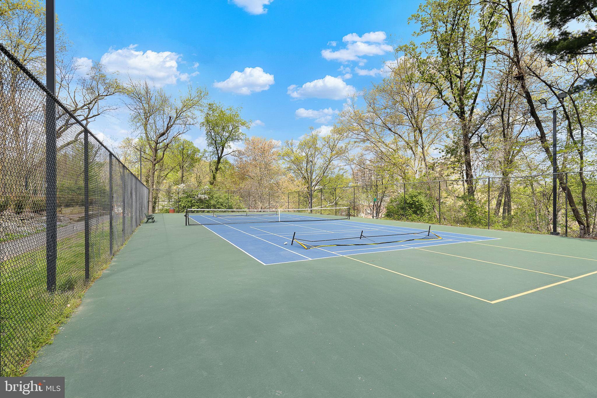 PARKFAIRFAX - Residential