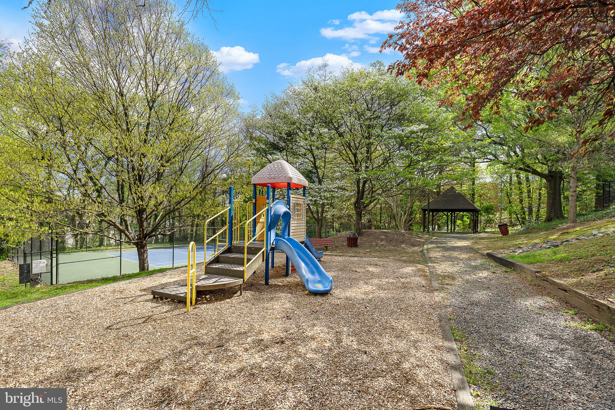 PARKFAIRFAX - Residential