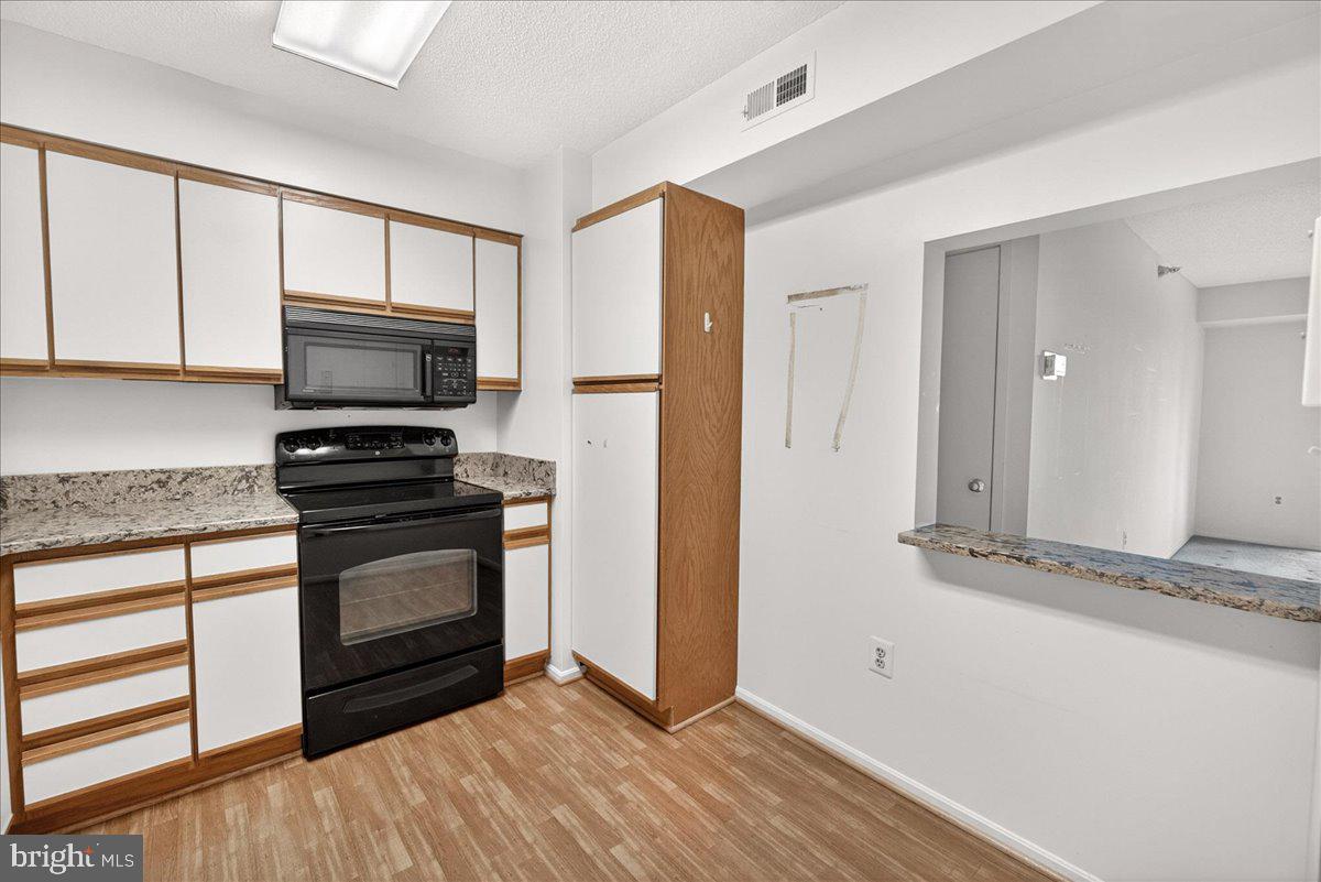 FAIRWAYS NORTH - Residential