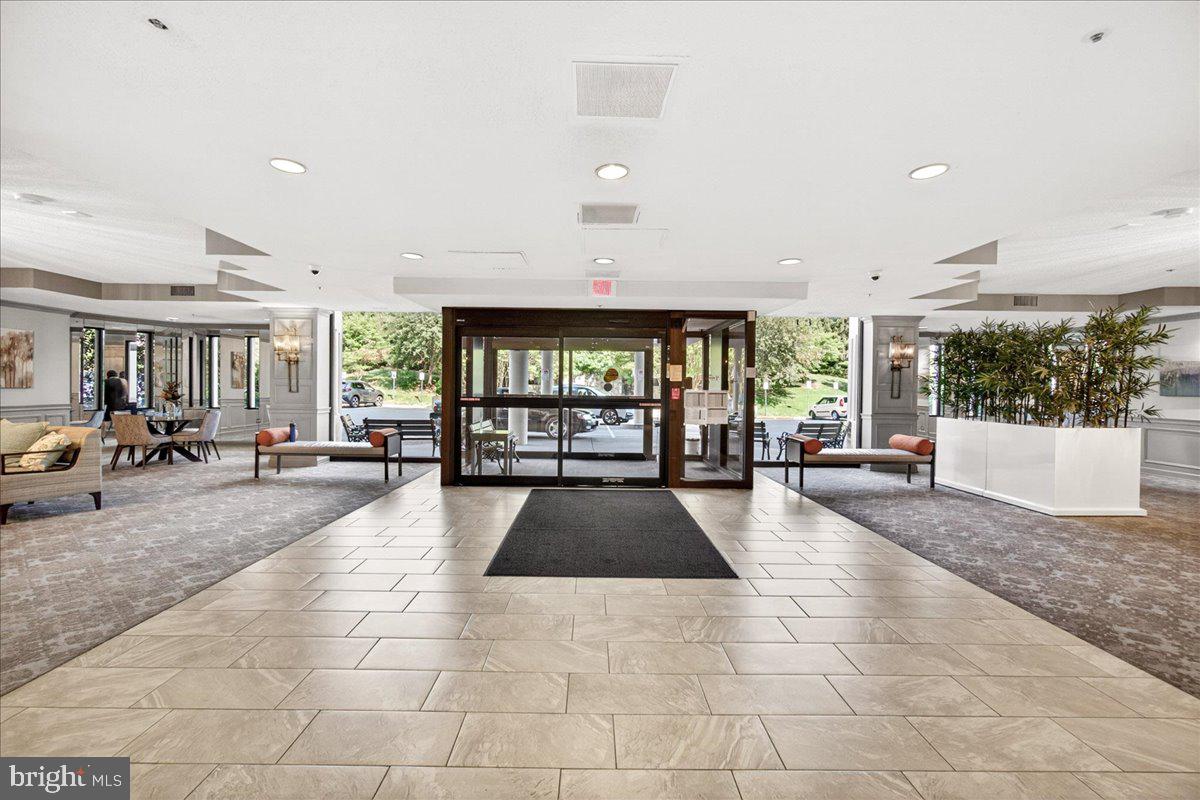 FAIRWAYS NORTH - Residential