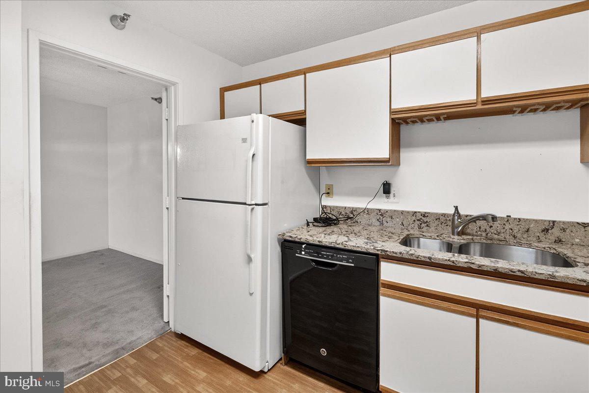 FAIRWAYS NORTH - Residential