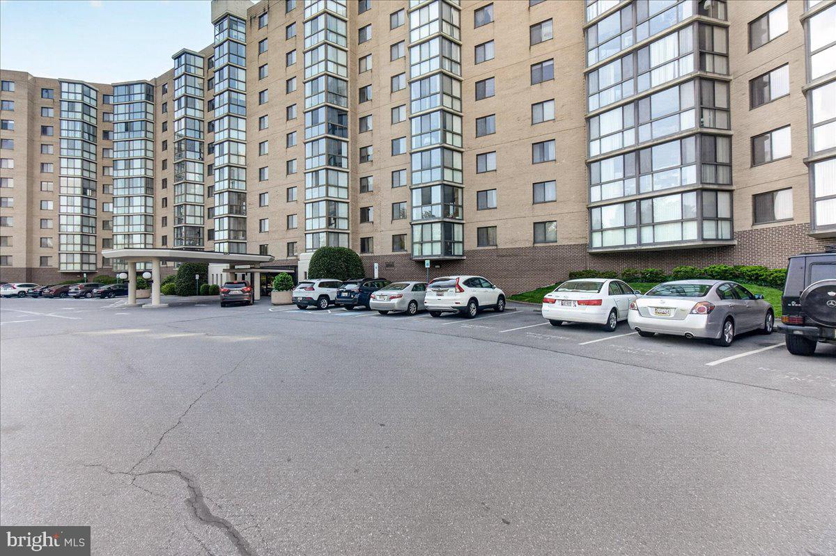FAIRWAYS NORTH - Residential