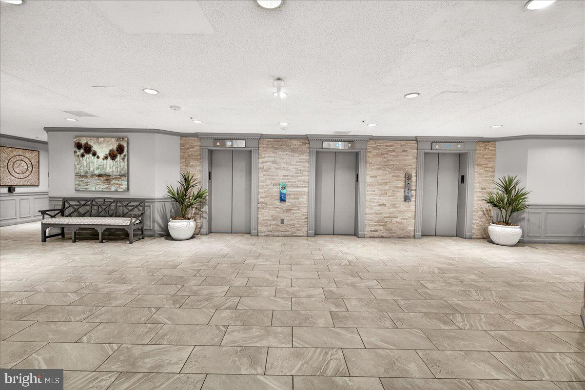 FAIRWAYS NORTH - Residential