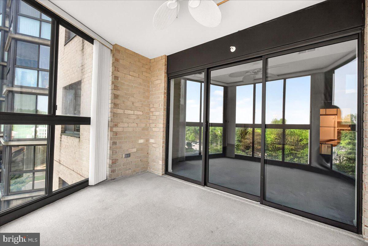 FAIRWAYS NORTH - Residential