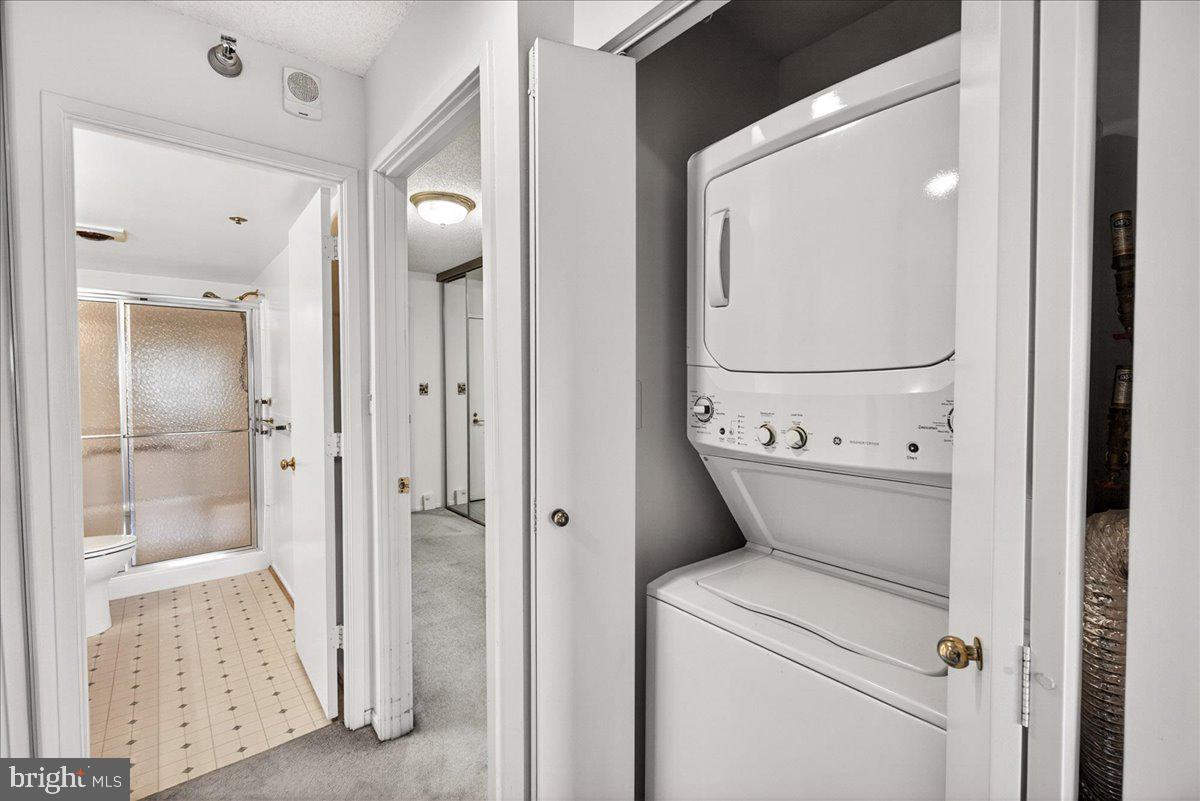 FAIRWAYS NORTH - Residential