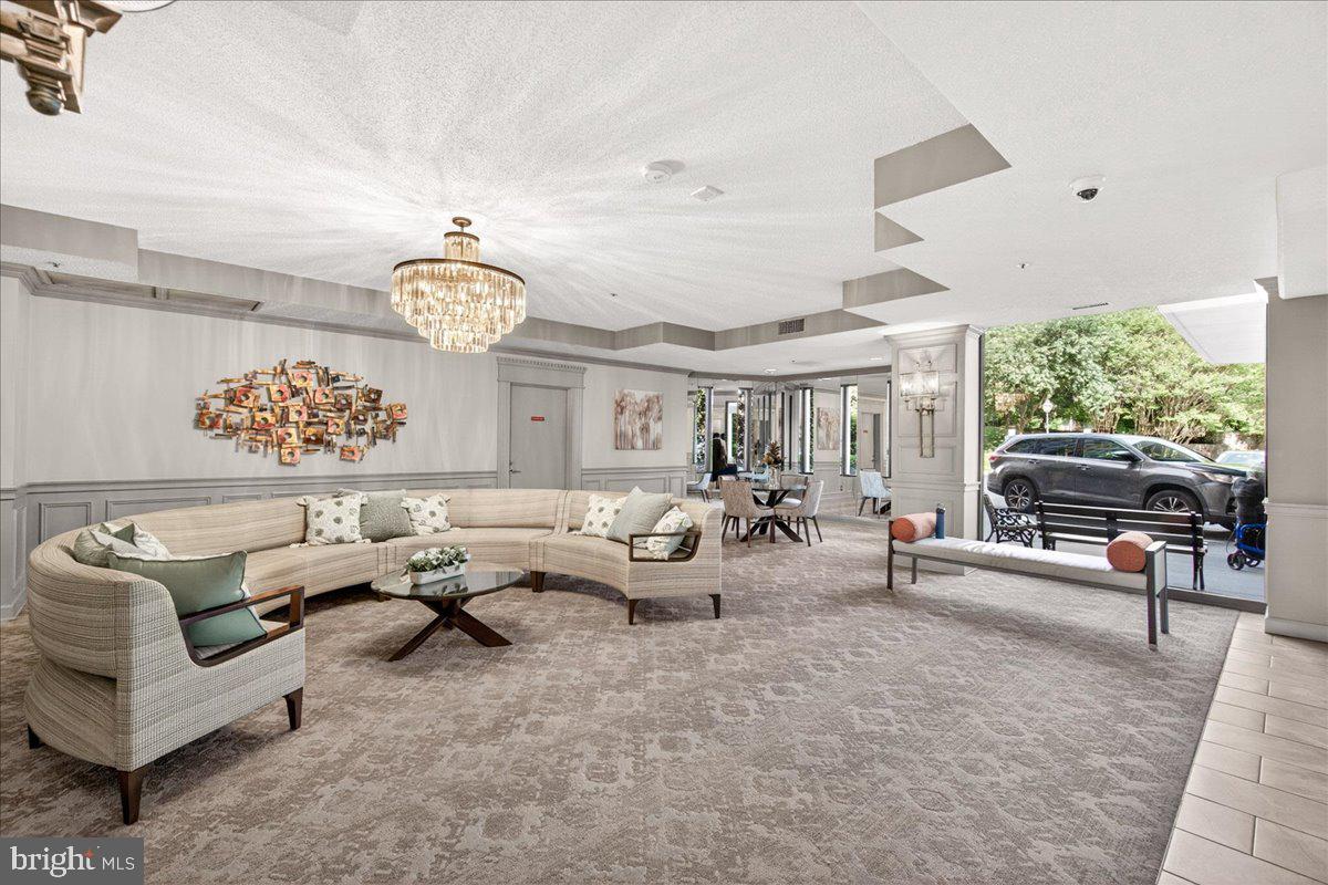 FAIRWAYS NORTH - Residential
