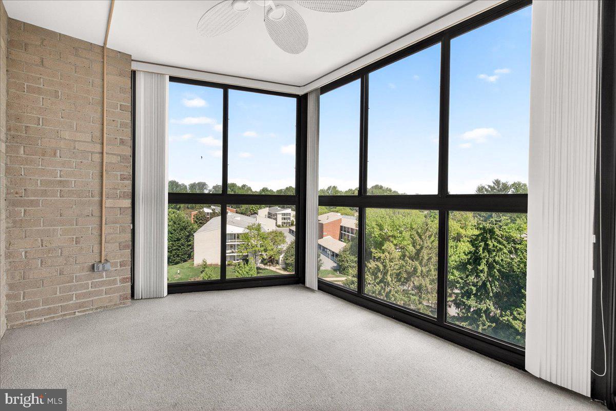 FAIRWAYS NORTH - Residential