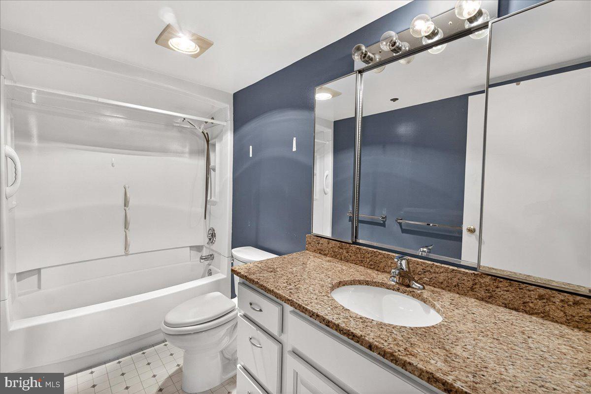 FAIRWAYS NORTH - Residential