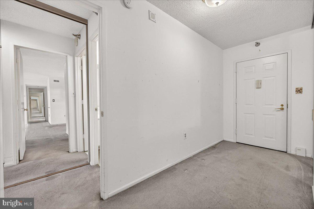 FAIRWAYS NORTH - Residential