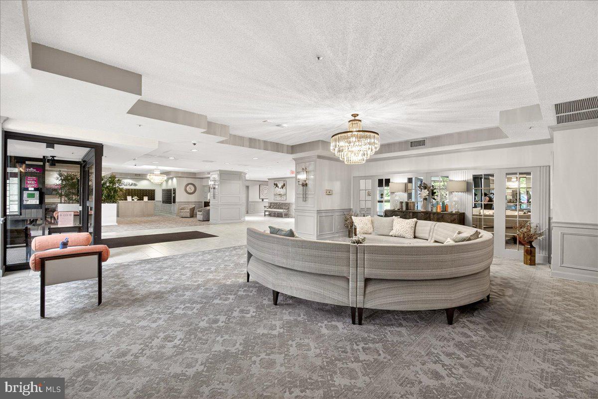 FAIRWAYS NORTH - Residential