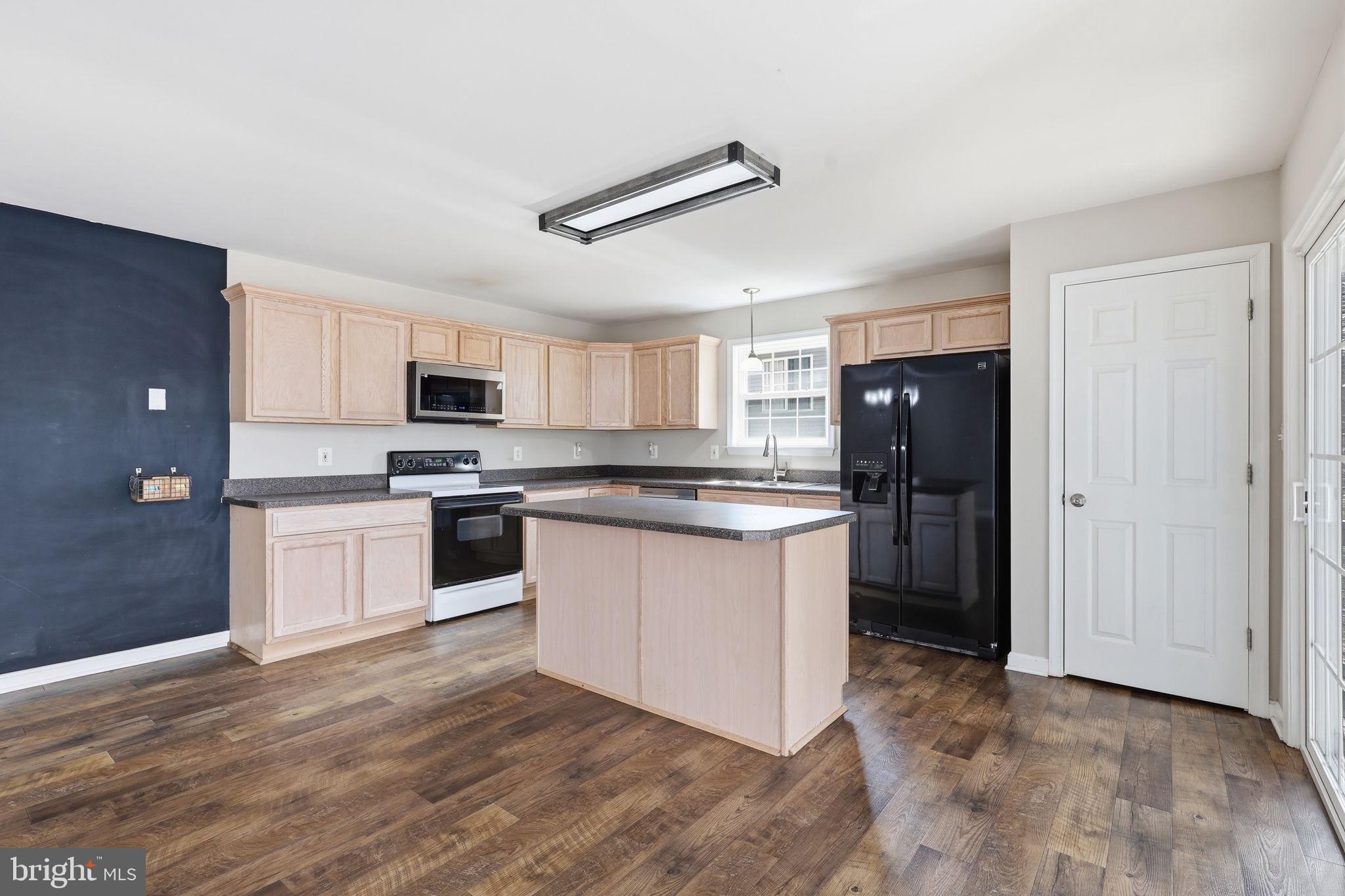 LAKE OF THE WOODS - Residential