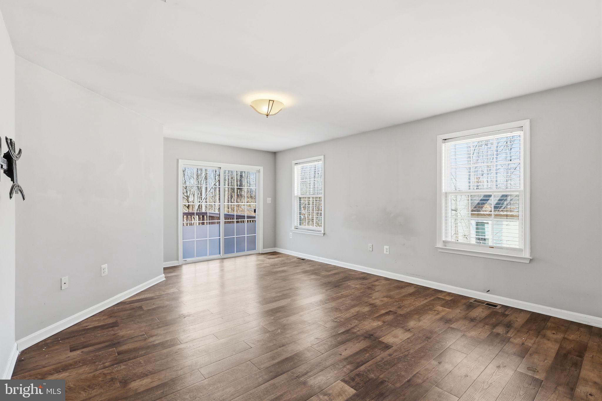 LAKE OF THE WOODS - Residential