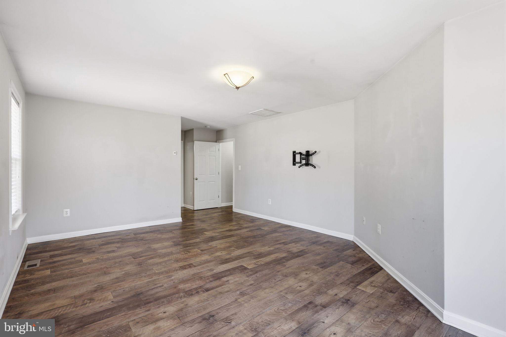 LAKE OF THE WOODS - Residential