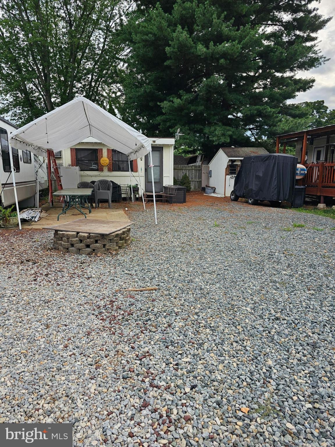 203,202 OKLAWAHA LANE GLEN 9