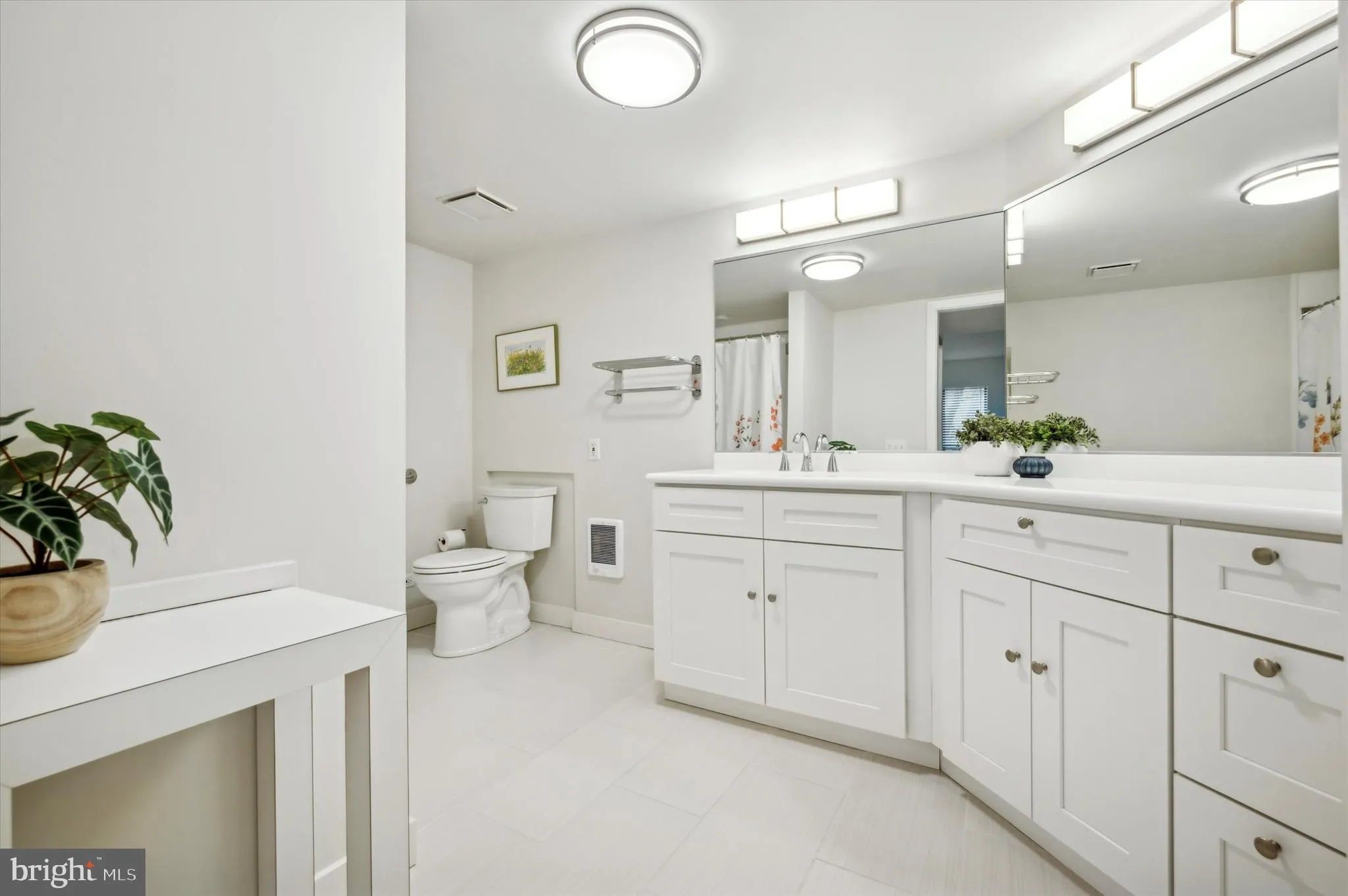 Elkins Park, Pennsylvania 19027, United States, 2 Bedrooms Bedrooms, ,2 BathroomsBathrooms,Residential,Pending,83991