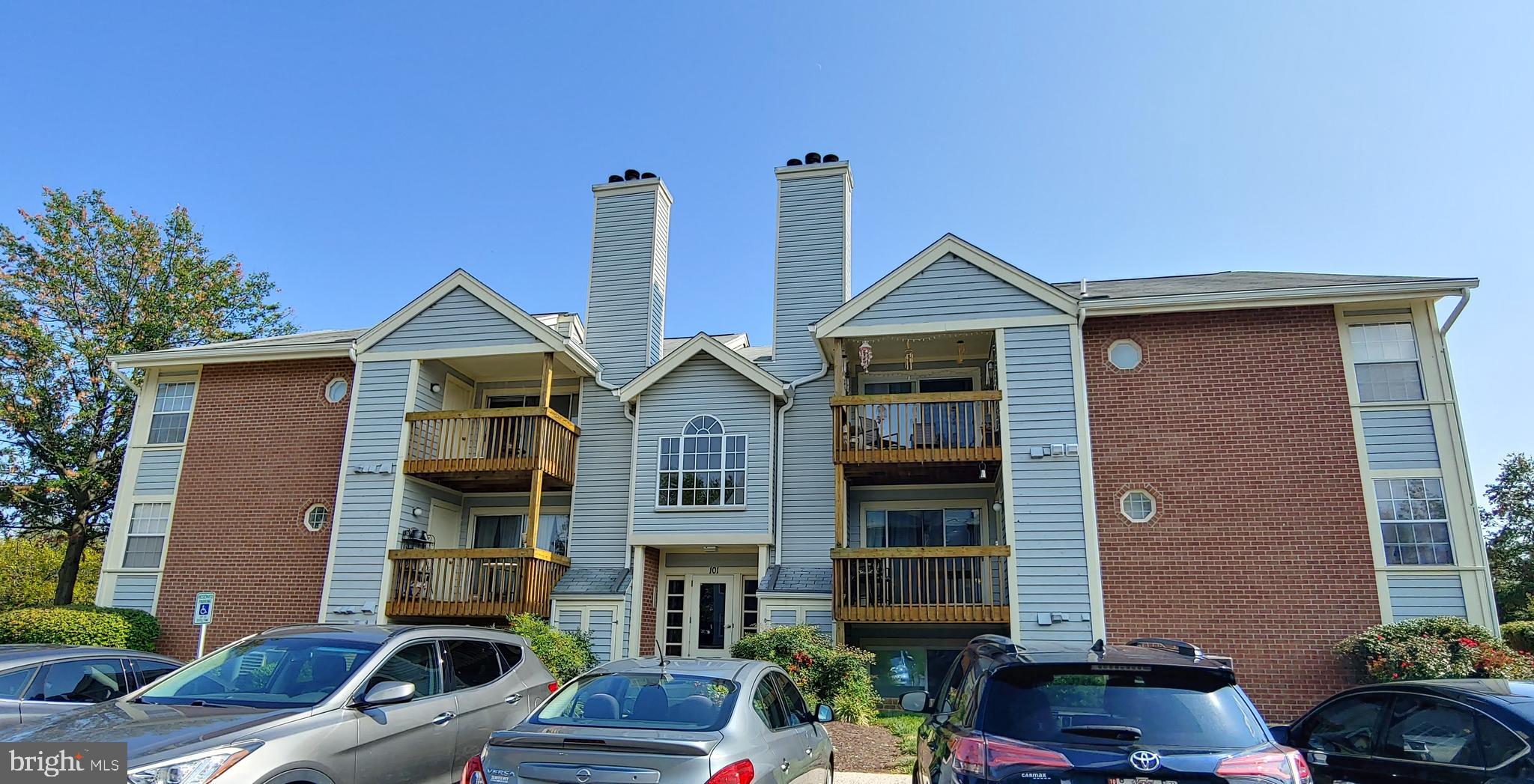 CROMWELL FOUNTAIN - Residential Lease