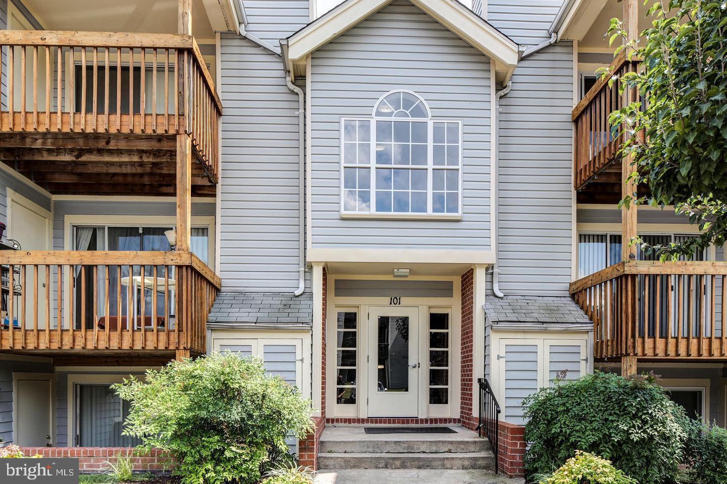 CROMWELL FOUNTAIN - Residential Lease